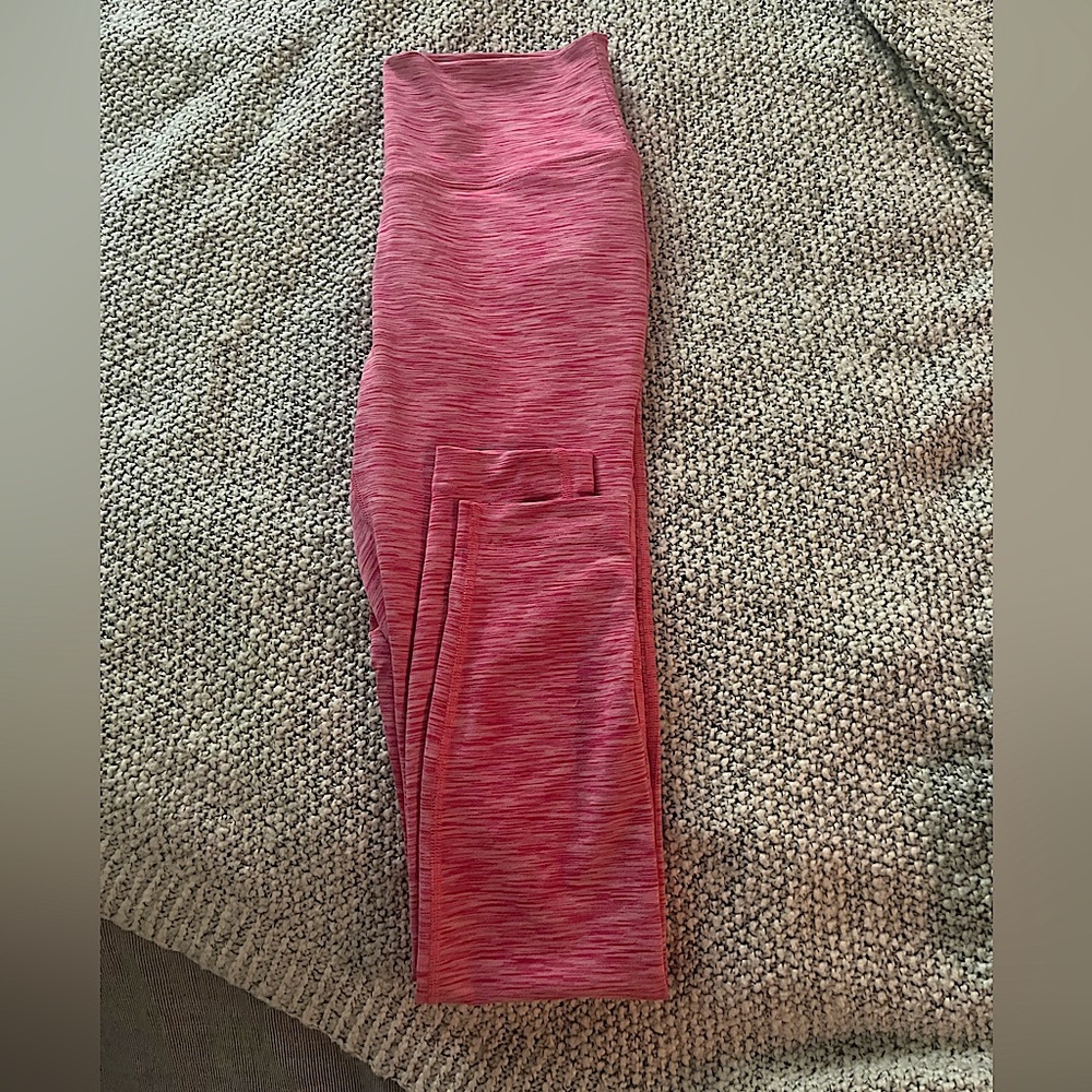 NWOT Outdoor Voices Flow 7/8 legging